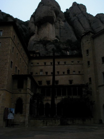 Manastirea Montserrat (2)