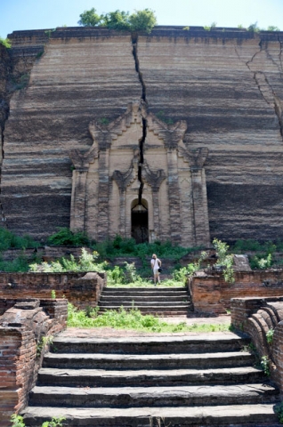 Pagoda Mingun