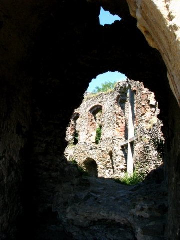 Printre zidurile Cetatii Soimus