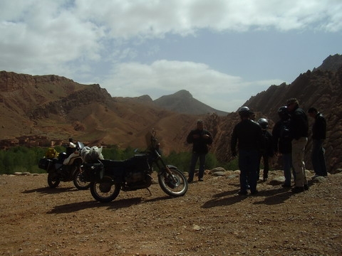 51 - Cu motocicletele prin Atlas