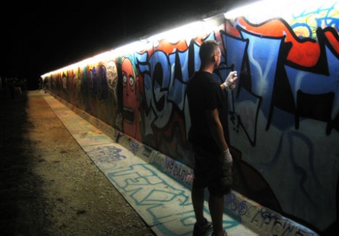 sesiune nocturna de grafitti
