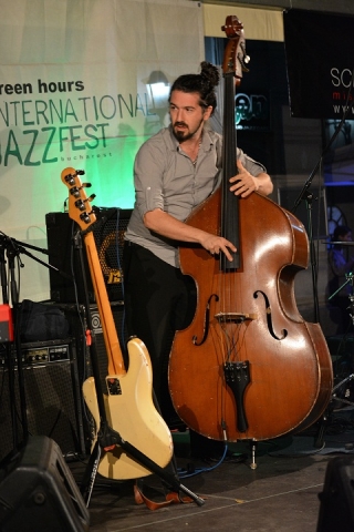 Green Hours International Jazz Fest 2013 - Gilad Abro de la contrabas la bas electric