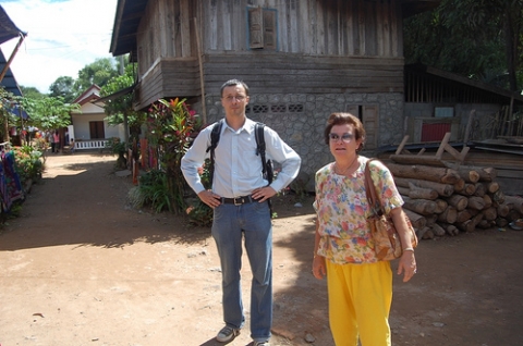Romani in Laos