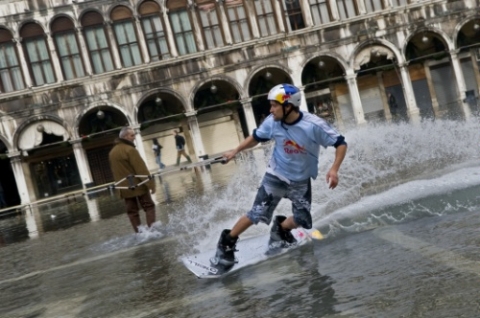 Wakeboarding in San Marco
