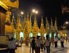pagoda Shwedagon pe timp de seara